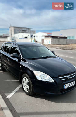 Хэтчбек Kia Ceed 2008 в Киеве