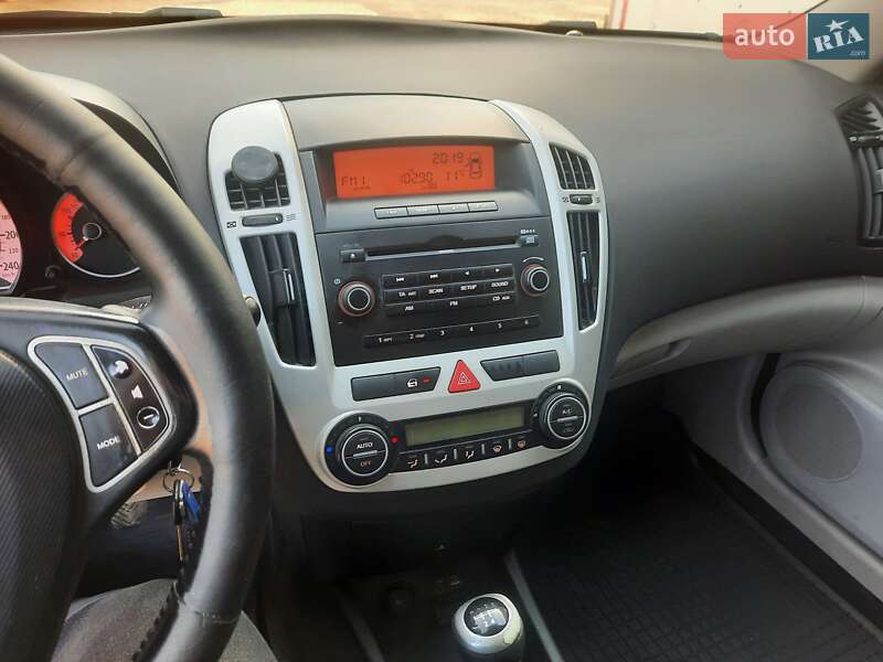 Универсал Kia Ceed 2008 в Первомайске