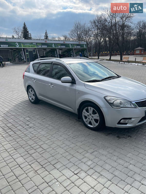 Универсал Kia Ceed 2009 в Кропивницком