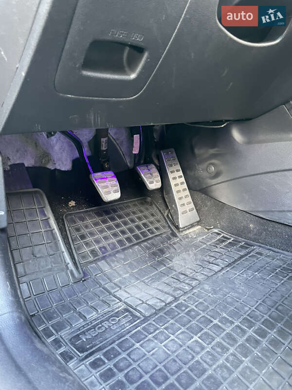 Хетчбек Kia Ceed 2014 в Запоріжжі