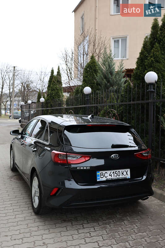 Хэтчбек Kia Ceed 2019 в Львове
