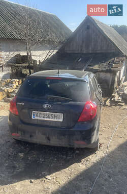 Хетчбек Kia Ceed 2007 в 