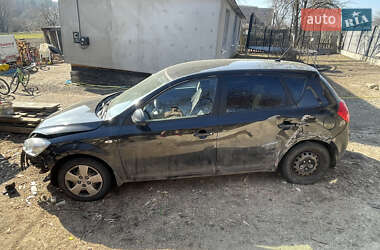 Хетчбек Kia Ceed 2007 в 