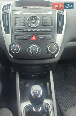 Универсал Kia Ceed 2009 в 