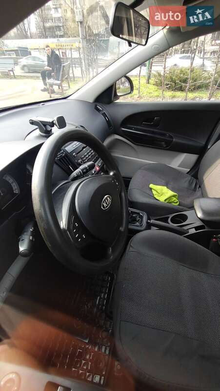 Хетчбек Kia Ceed 2008 в Києві фото 9 Хетчбек Kia Ceed 2008 в Києві