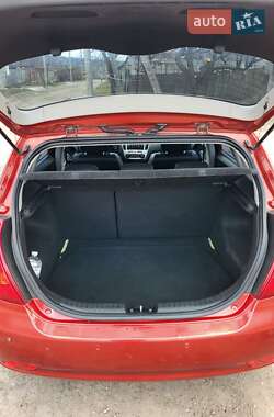 Хэтчбек Kia Ceed 2008 в 