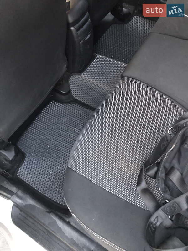 Универсал Kia Ceed 2009 в Ужгороде