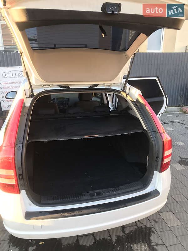 Универсал Kia Ceed 2009 в Ужгороде