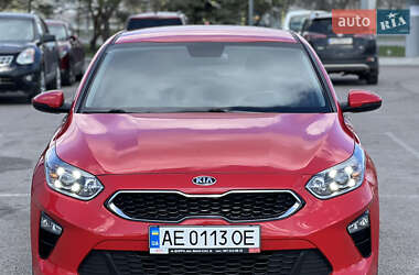 Хэтчбек Kia Ceed 2019 в 