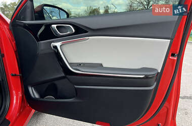 Хэтчбек Kia Ceed 2019 в 