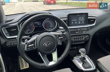 Хэтчбек Kia Ceed 2019 в 