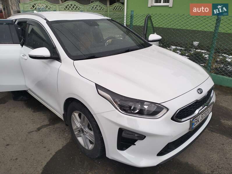Универсал Kia Ceed 2019 в Ровно