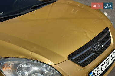Хетчбек Kia Ceed 2008 в 