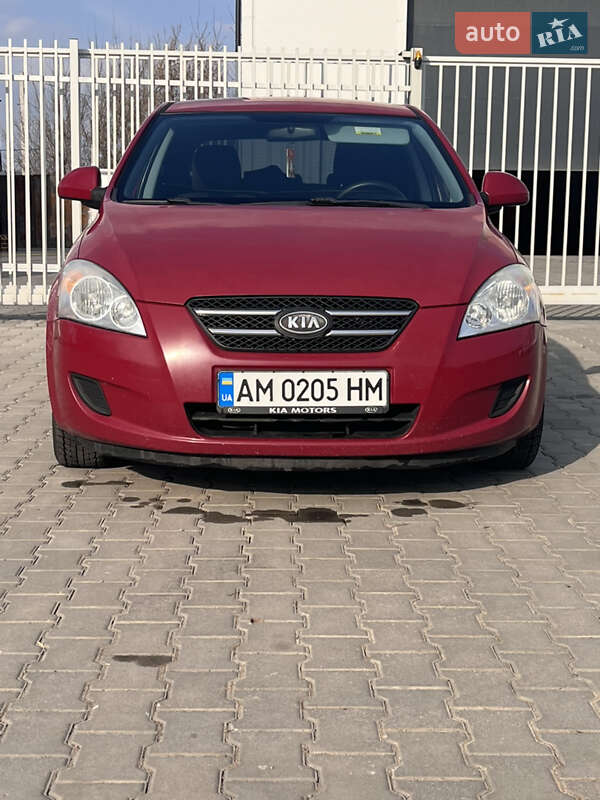 Хэтчбек Kia Ceed 2007 в Виннице
