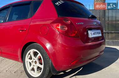 Хетчбек Kia Ceed 2007 в 