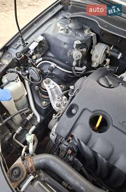 Хэтчбек Kia Ceed 2008 в 