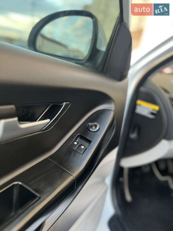 Хэтчбек Kia Ceed 2008 в Херсоне