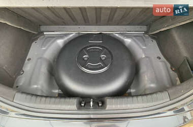 Хэтчбек Kia Ceed 2009 в 