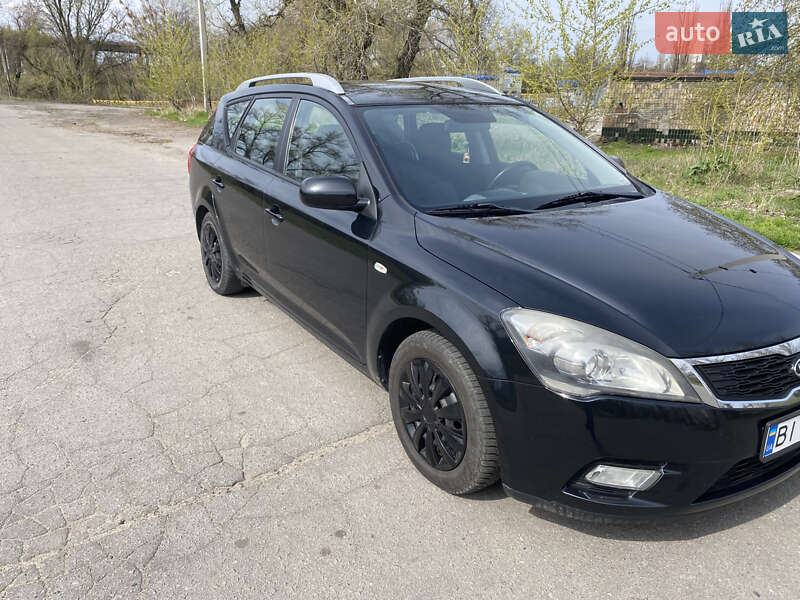 Универсал Kia Ceed 2011 в 