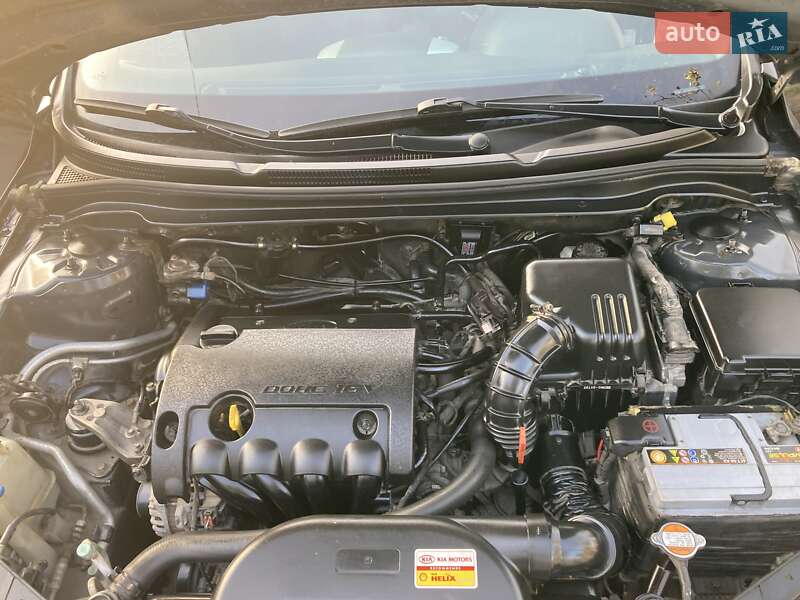 Хэтчбек Kia Ceed 2011 в Харькове
