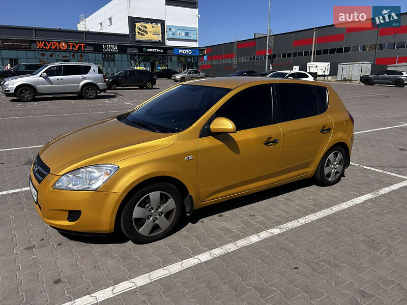 Хетчбек Kia Ceed 2007 в Києві