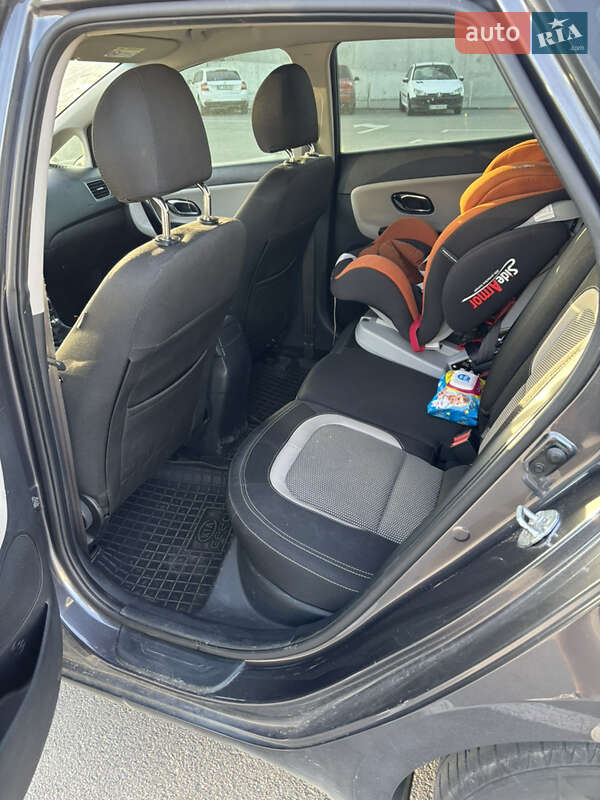 Хетчбек Kia Ceed 2015 в Ірпені фото 8 Хетчбек Kia Ceed 2015 в Ірпені