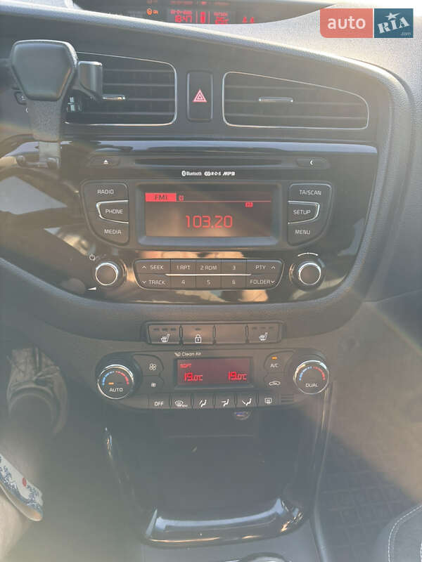 Хетчбек Kia Ceed 2015 в Ірпені фото 21 Хетчбек Kia Ceed 2015 в Ірпені