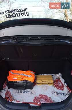 Хэтчбек Kia Ceed 2010 в Раздельной