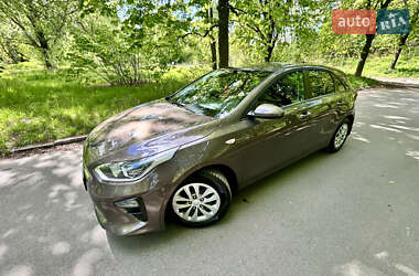 Хэтчбек Kia Ceed 2019 в 