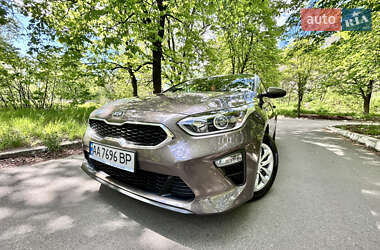 Хэтчбек Kia Ceed 2019 в Киеве