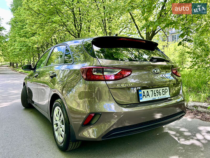 Хэтчбек Kia Ceed 2019 в Киеве