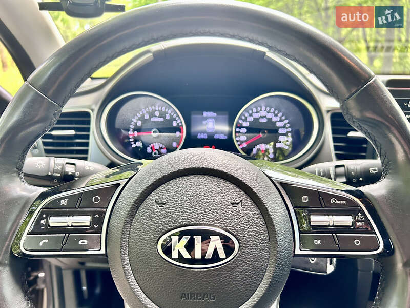 Хэтчбек Kia Ceed 2019 в Киеве