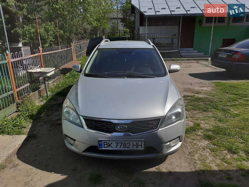 Універсал Kia Ceed 2010 в Бродах