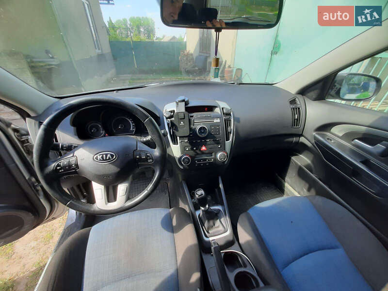 Універсал Kia Ceed 2010 в Бродах