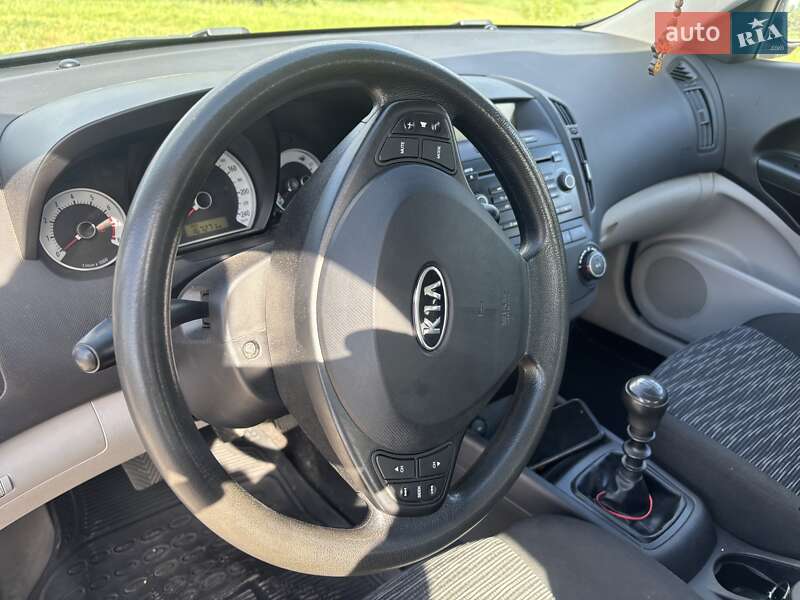 Хетчбек Kia Ceed 2007 в Фастові