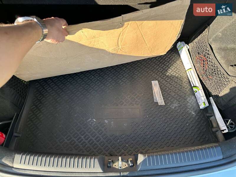 Хетчбек Kia Ceed 2013 в Вінниці