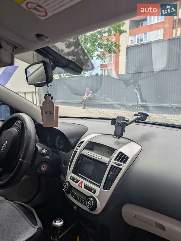 Хэтчбек Kia Ceed 2008 в Тернополе