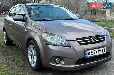 Хэтчбек Kia Ceed 2009 в Днепре