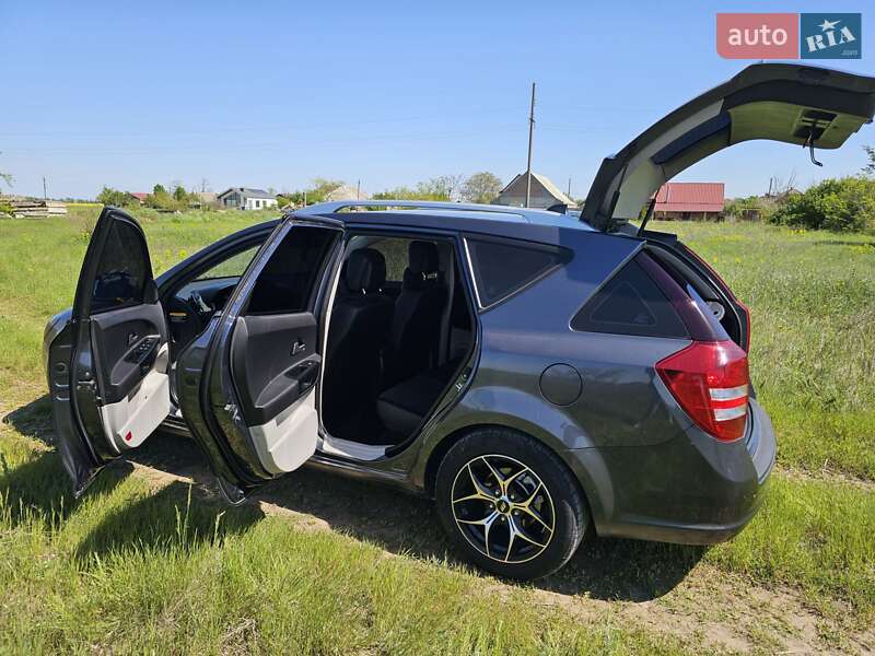 Універсал Kia Ceed 2007 в Ізмаїлі фото 12 Універсал Kia Ceed 2007 в Ізмаїлі