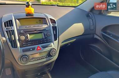 Универсал Kia Ceed 2007 в Ковеле