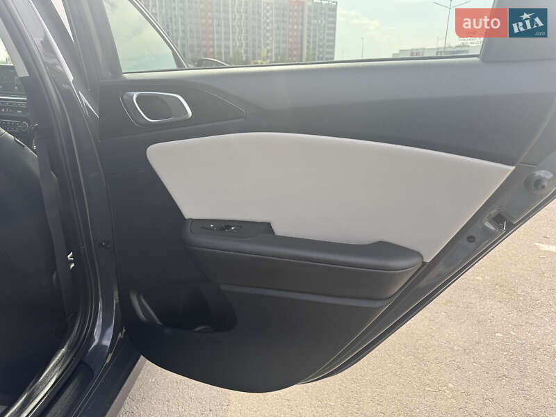 Хетчбек Kia Ceed 2018 в Києві