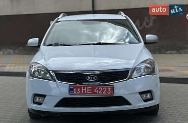 Универсал Kia Ceed 2010 в Звягеле