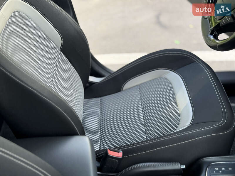 Хэтчбек Kia Ceed 2017 в Виннице