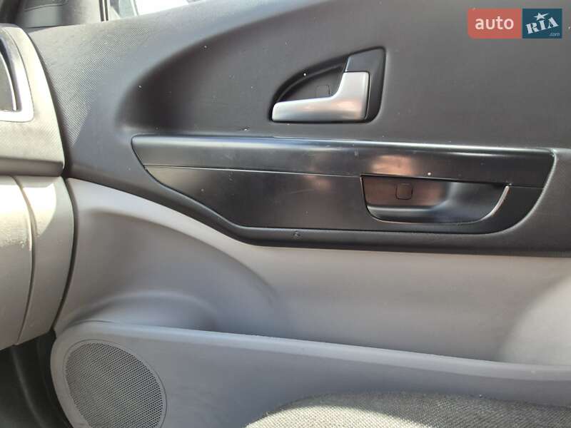 Хэтчбек Kia Ceed 2008 в Киеве