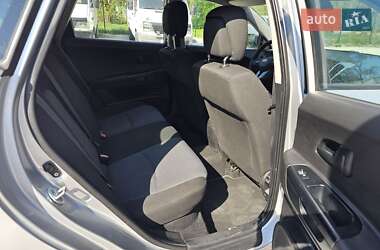 Хетчбек Kia Ceed 2010 в 