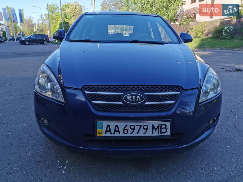 Хетчбек Kia Ceed 2008 в Києві