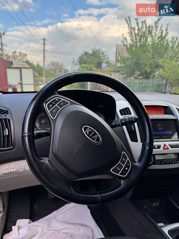 Универсал Kia Ceed 2008 в Запорожье