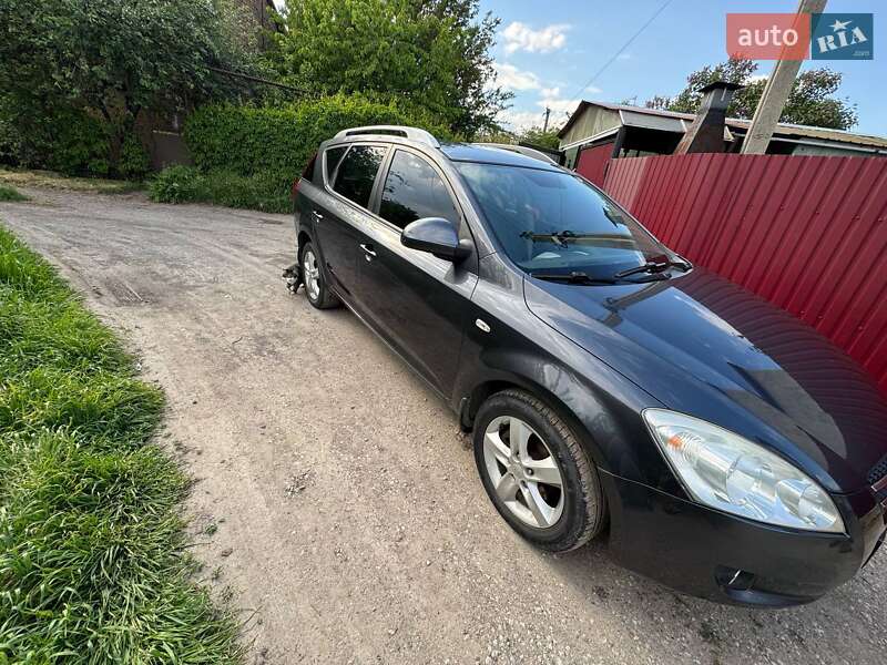 Универсал Kia Ceed 2008 в Запорожье