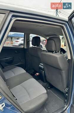 Хэтчбек Kia Ceed 2011 в 