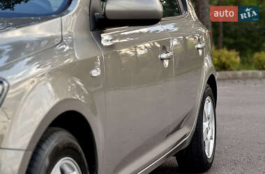 Хетчбек Kia Ceed 2010 в 